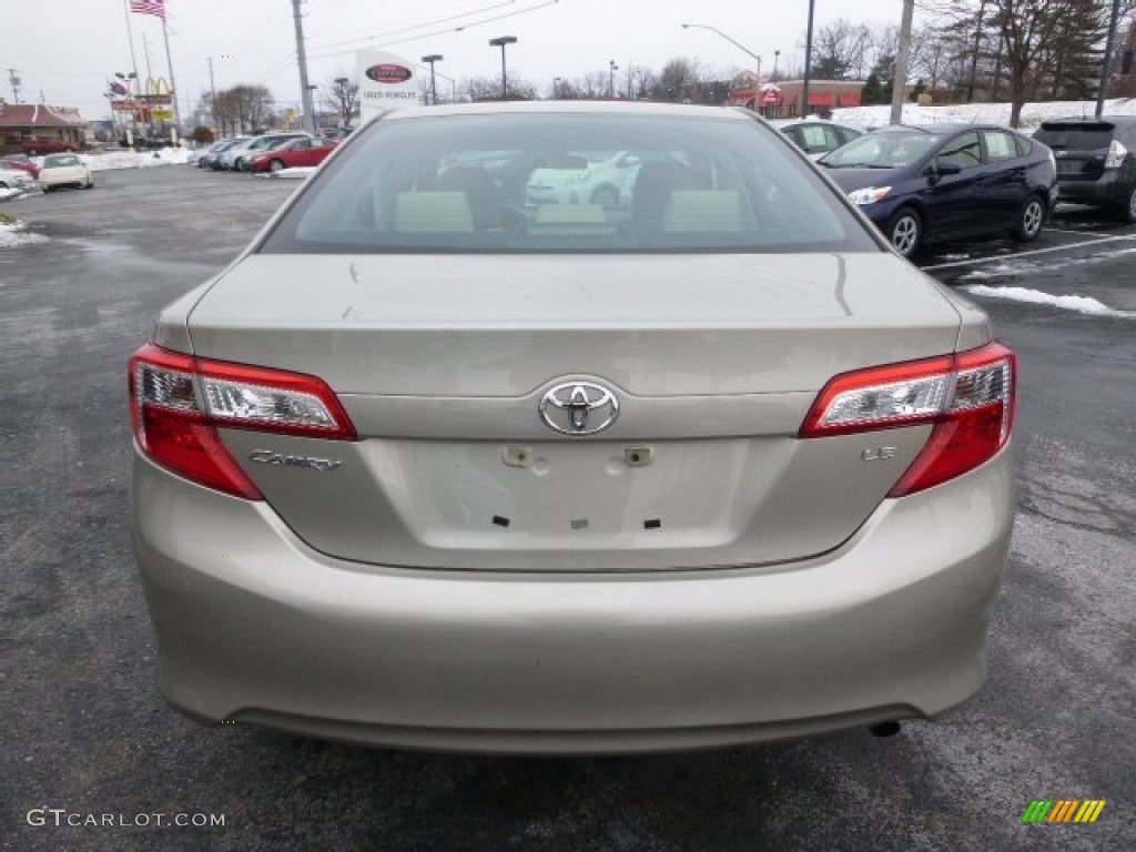 2014 Camry LE - Creme Brulee Metallic / Ivory photo #4