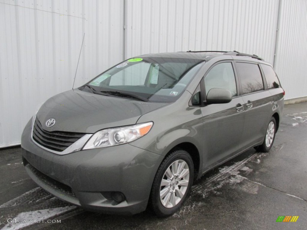 2012 Sienna LE AWD - Cypress Green Pearl / Light Gray photo #10