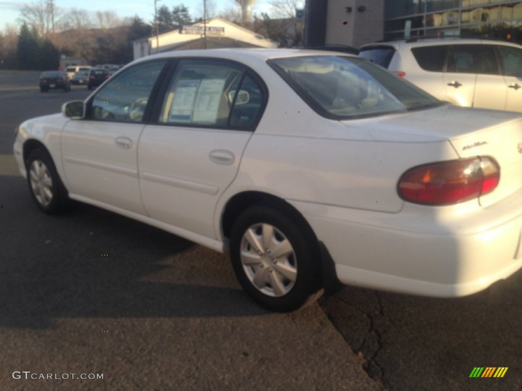 1998 Malibu Sedan - Bright White / Light Gray photo #4