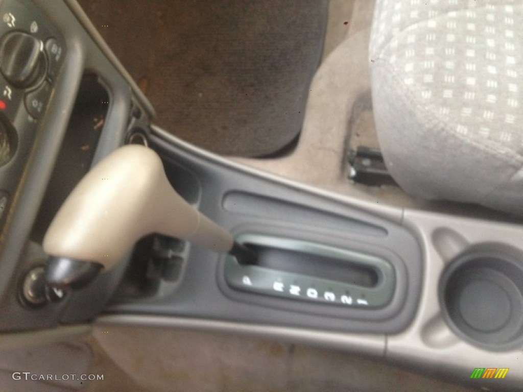 1998 Malibu Sedan - Bright White / Light Gray photo #18