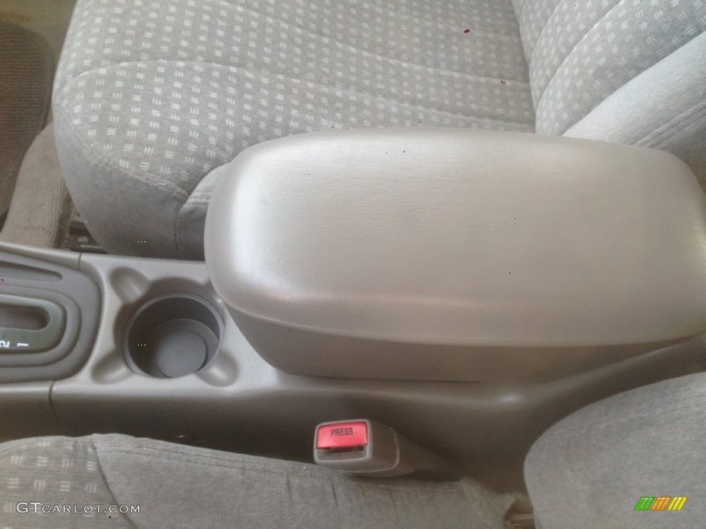 1998 Malibu Sedan - Bright White / Light Gray photo #19
