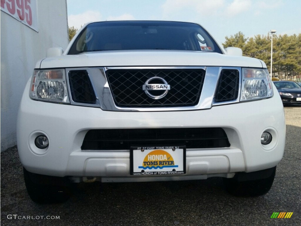 2008 Pathfinder SE 4x4 - White Frost / Cafe Latte photo #4