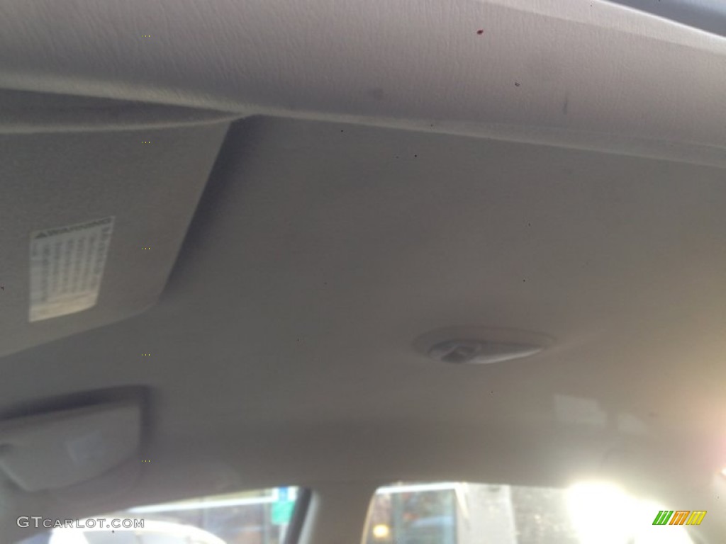 1998 Malibu Sedan - Bright White / Light Gray photo #27