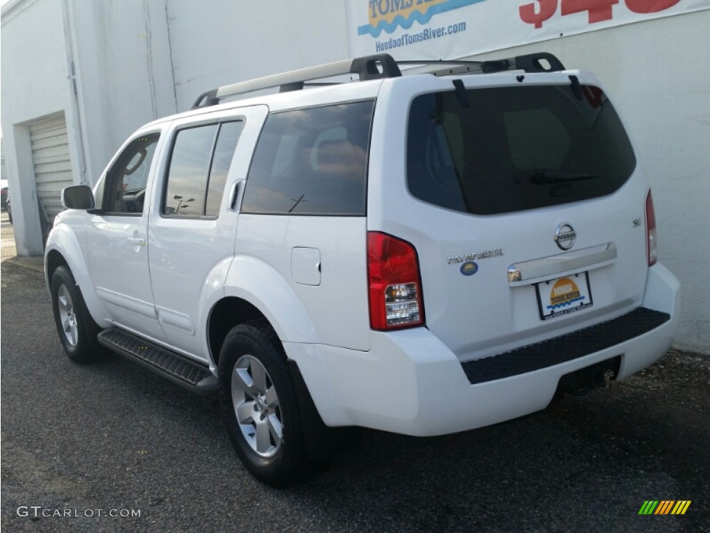 2008 Pathfinder SE 4x4 - White Frost / Cafe Latte photo #7