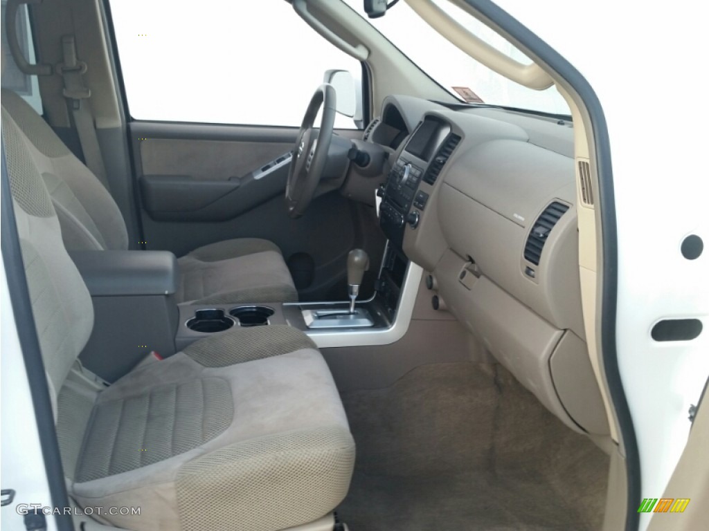 2008 Pathfinder SE 4x4 - White Frost / Cafe Latte photo #29