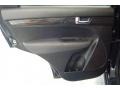 Ebony Black - Sorento LX Photo No. 23