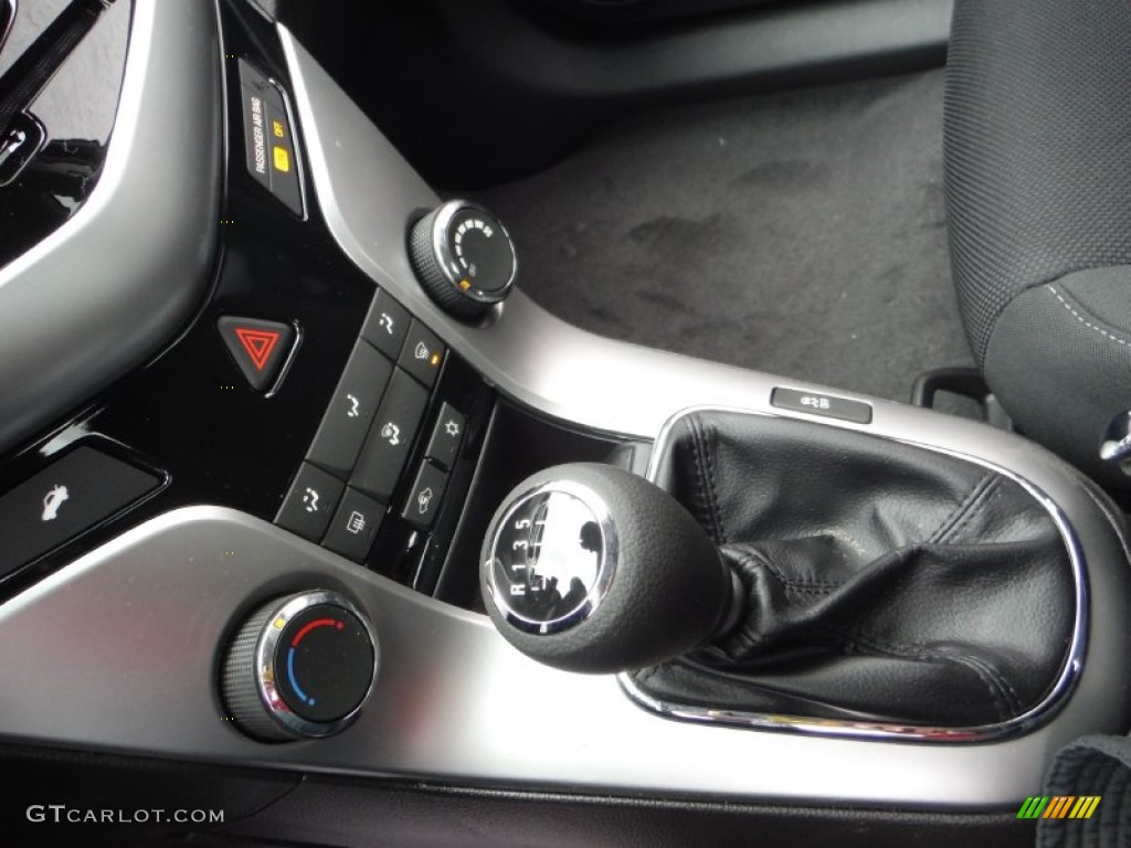 2015 Cruze LT - Black Granite Metallic / Jet Black photo #17