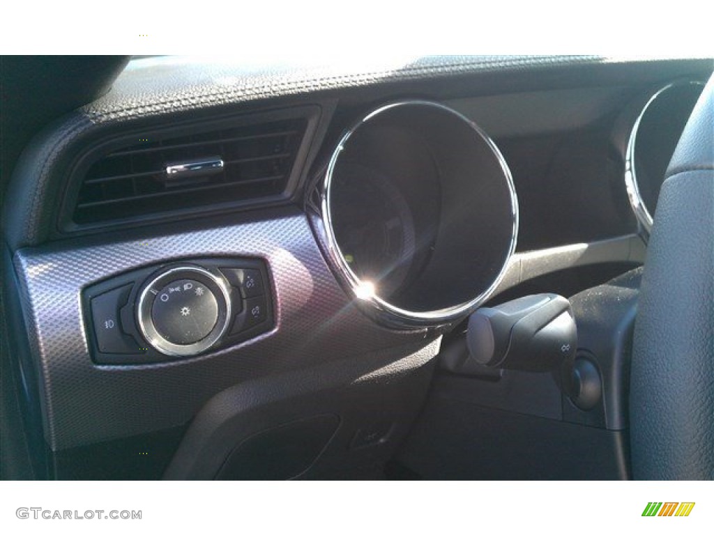2015 Mustang GT Coupe - Ingot Silver Metallic / Ebony photo #23