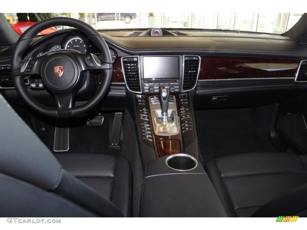 2014 Panamera Turbo Executive - Black / Black photo #32