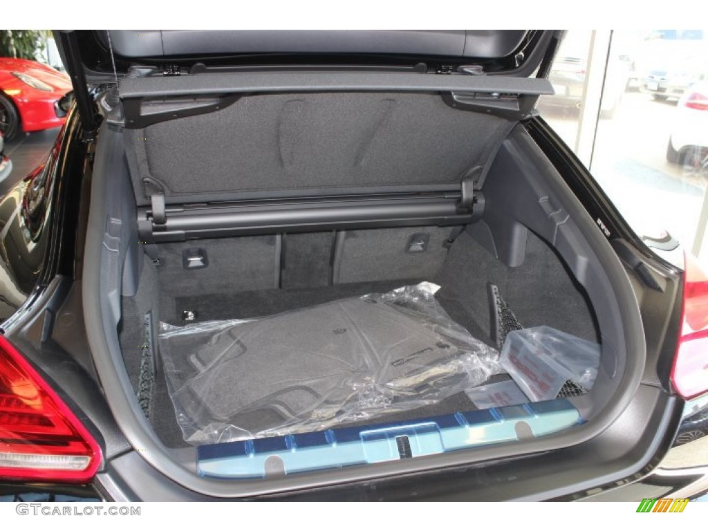 2014 Panamera Turbo Executive - Black / Black photo #34