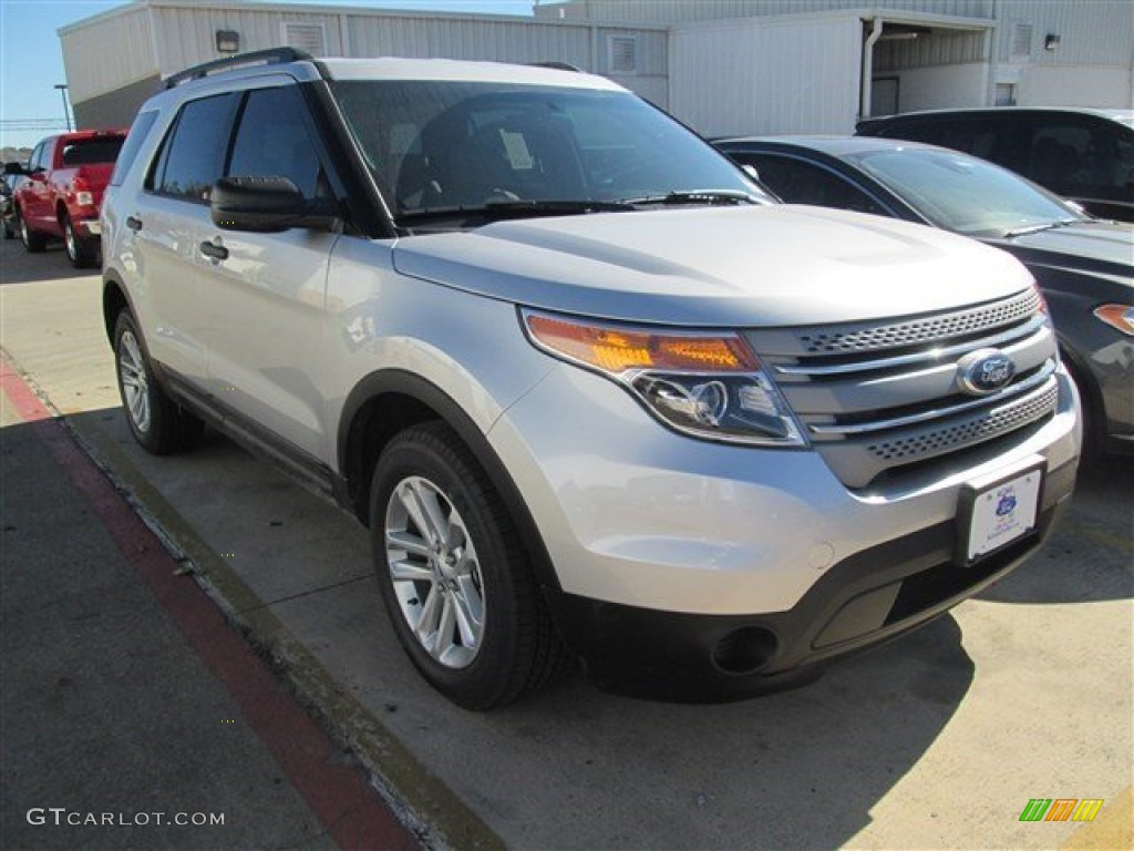 2015 Explorer FWD - Ingot Silver / Medium Light Stone photo #1