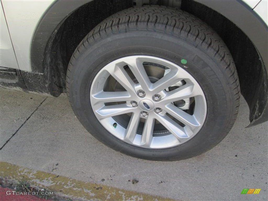 2015 Explorer FWD - Ingot Silver / Medium Light Stone photo #3