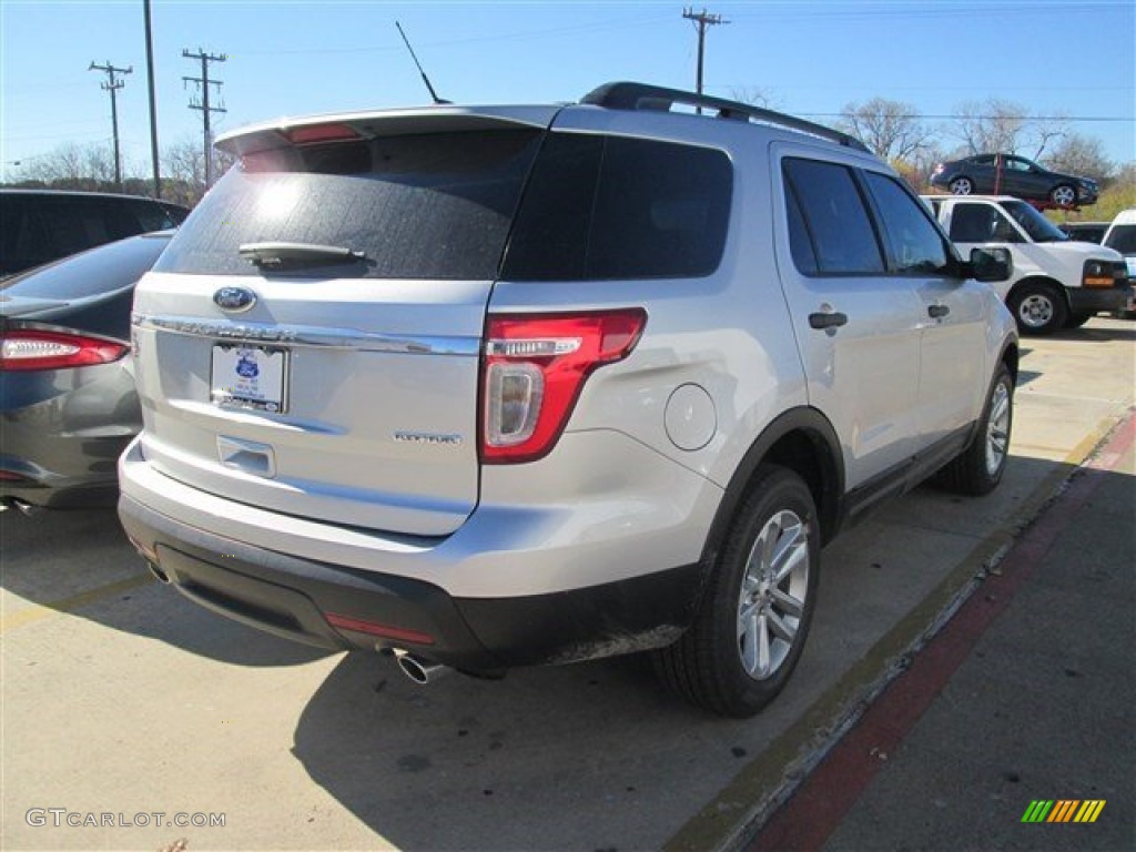 2015 Explorer FWD - Ingot Silver / Medium Light Stone photo #9