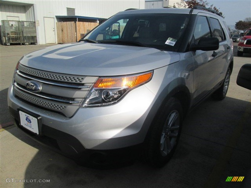 2015 Explorer FWD - Ingot Silver / Medium Light Stone photo #14