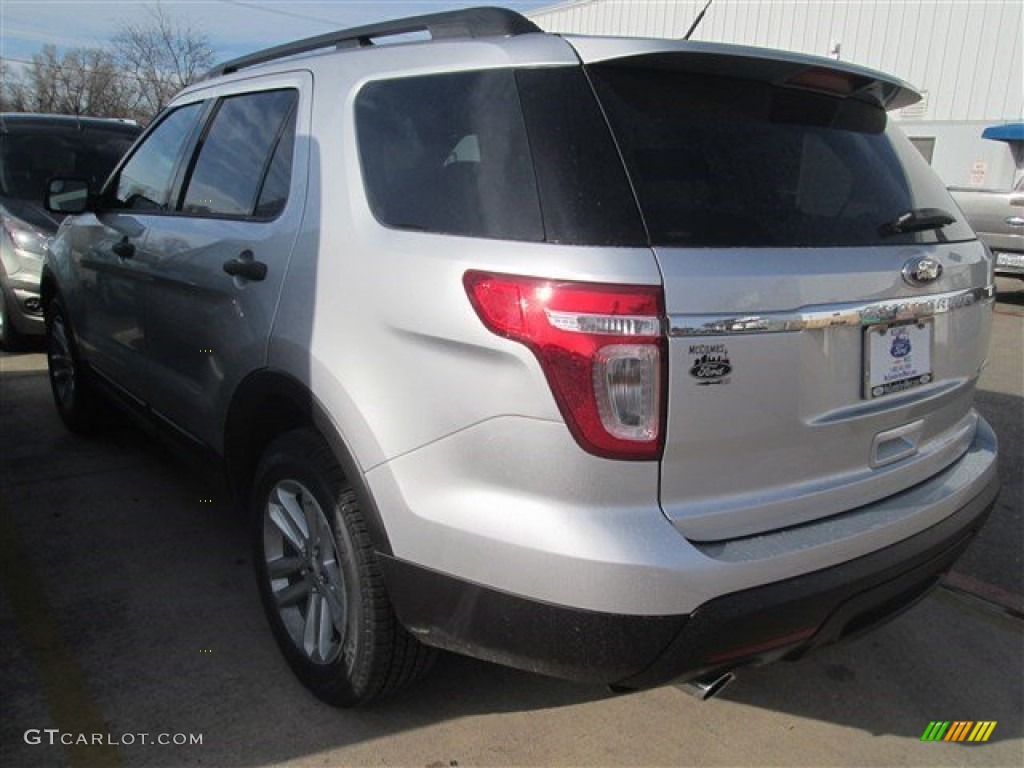 2015 Explorer FWD - Ingot Silver / Medium Light Stone photo #15