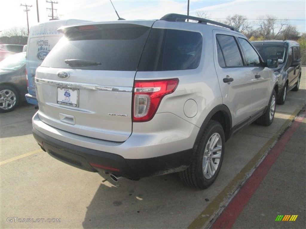 2015 Explorer FWD - Ingot Silver / Medium Light Stone photo #17