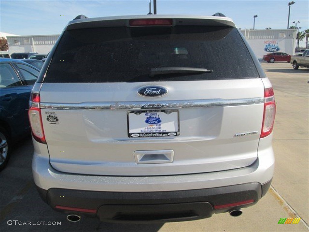 2015 Explorer FWD - Ingot Silver / Medium Light Stone photo #39