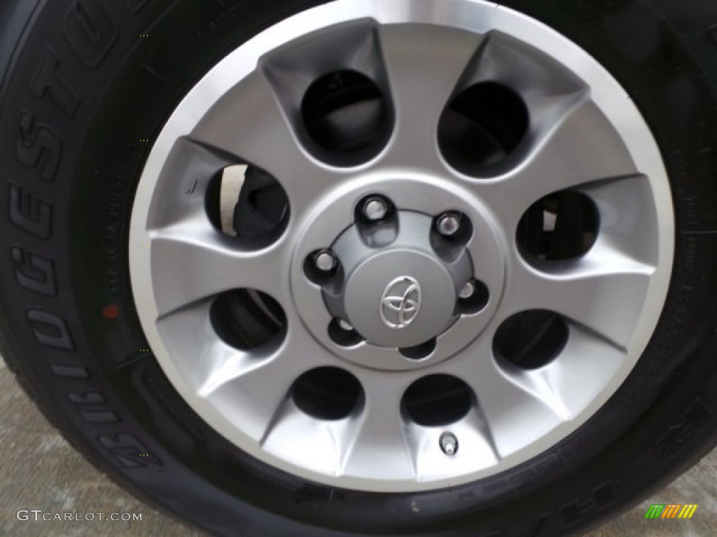 2013 Toyota FJ Cruiser Standard FJ Cruiser Model Wheel Photo #100935794