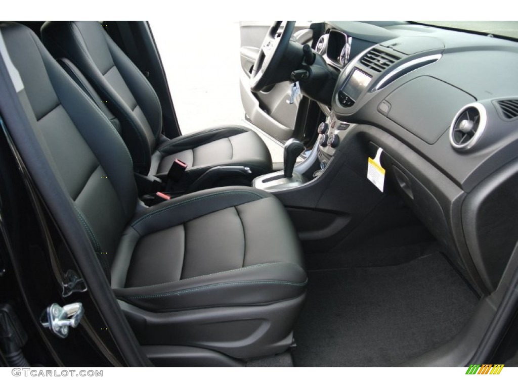 2015 Chevrolet Trax LTZ Front Seat Photos