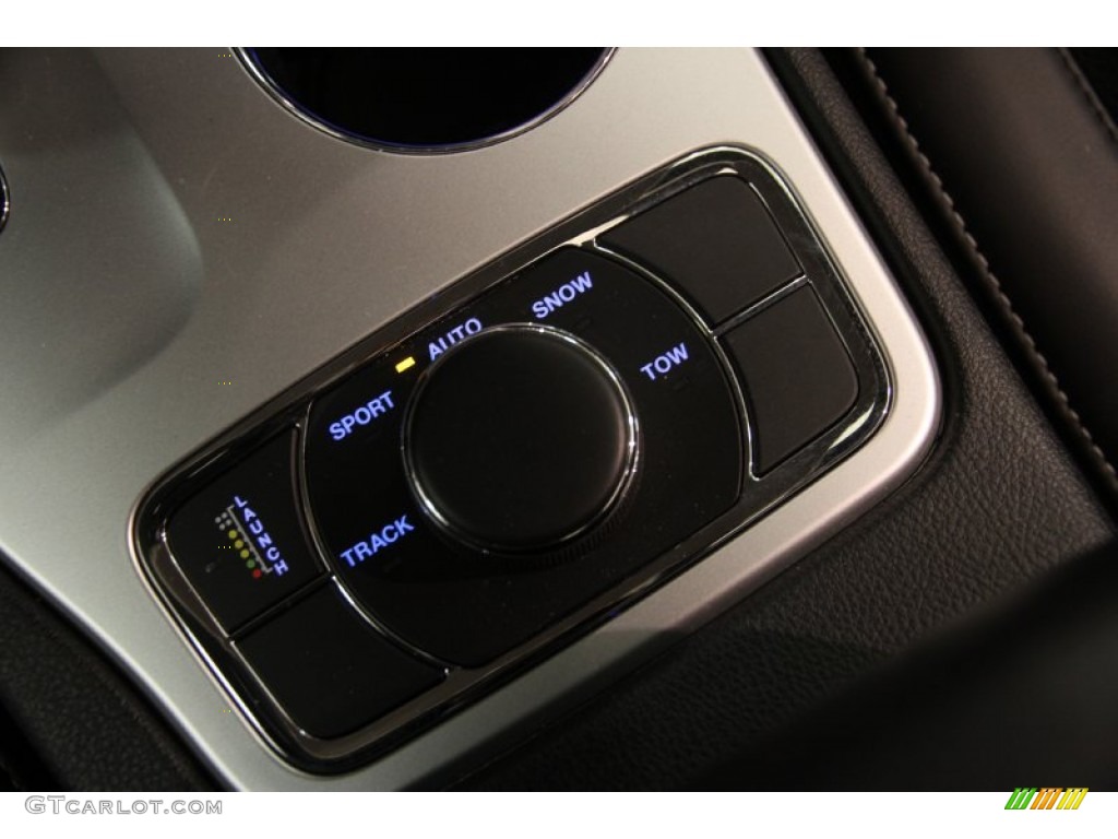 2015 Jeep Grand Cherokee SRT 4x4 Controls Photo #100943894