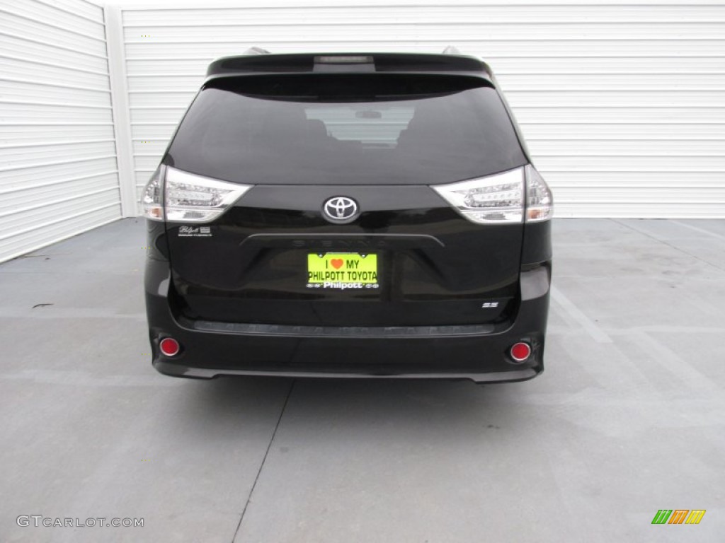 2011 Sienna SE - Black / Dark Charcoal photo #10