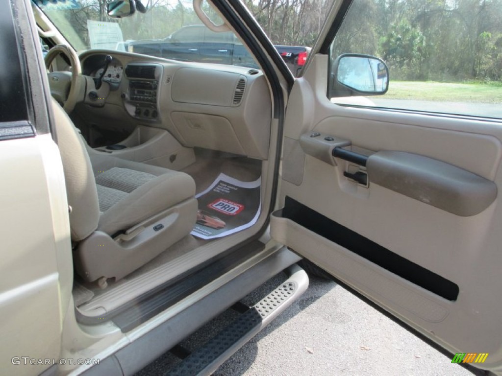 2003 Explorer Sport XLT - Harvest Gold Metallic / Medium Parchment Beige photo #14