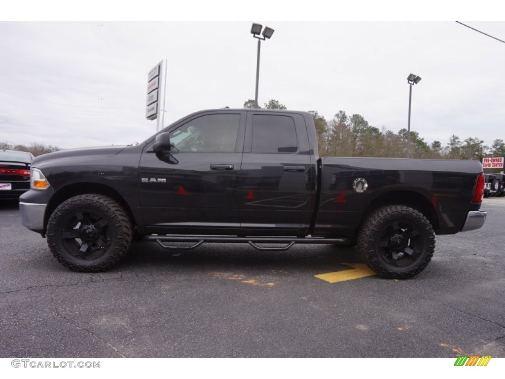 2010 Ram 1500 ST Quad Cab 4x4 - Brilliant Black Crystal Pearl / Dark Slate/Medium Graystone photo #4