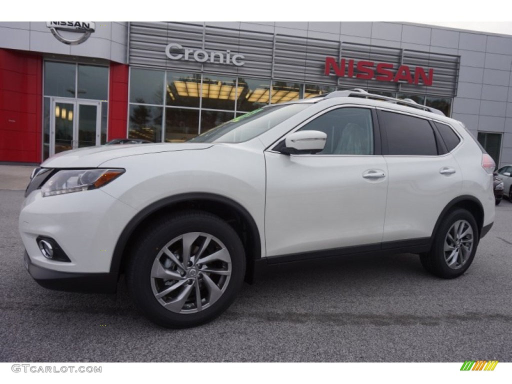 2015 Rogue SL - Pearl White / Almond photo #1