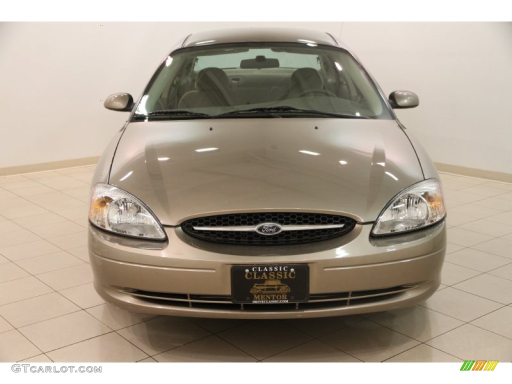 2003 Taurus SES - Arizona Beige Metallic / Medium Parchment photo #2