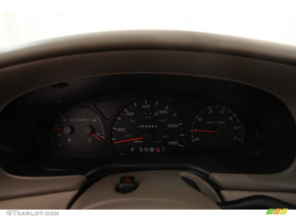 2003 Taurus SES - Arizona Beige Metallic / Medium Parchment photo #7