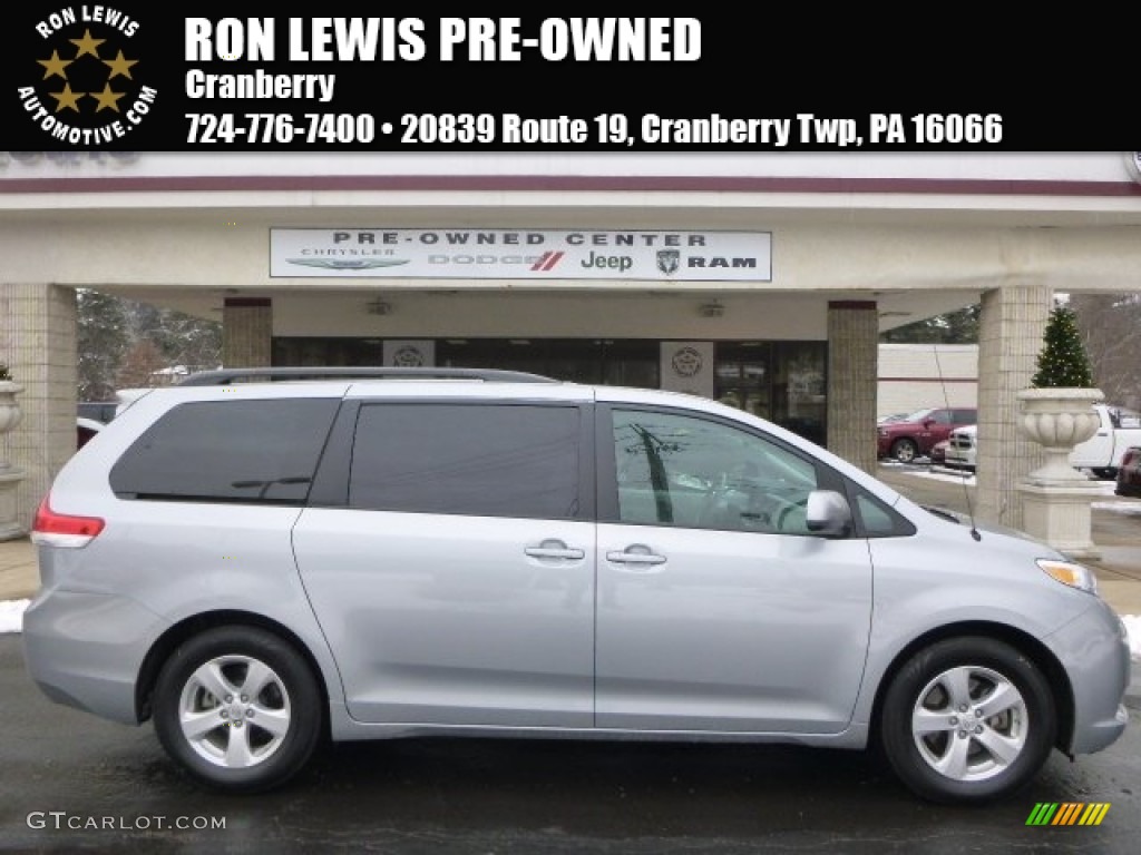 2014 Sienna LE - Silver Sky Metallic / Light Gray photo #1