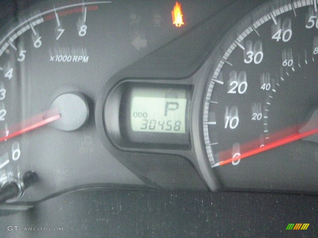 2014 Sienna LE - Silver Sky Metallic / Light Gray photo #17