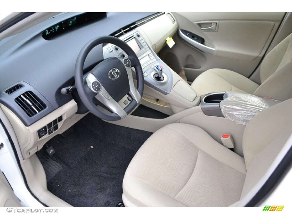Bisque Interior 2015 Toyota Prius Two Hybrid Photo #100964023