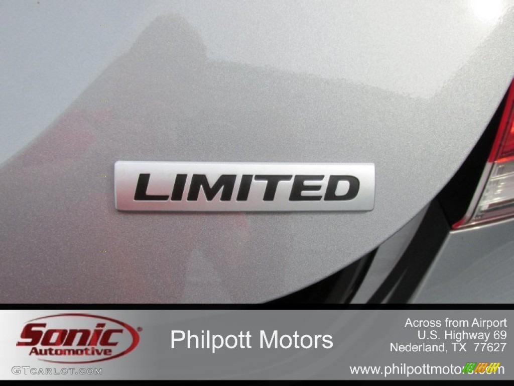 2015 Elantra Limited Sedan - Titanium Gray Metallic / Black photo #15