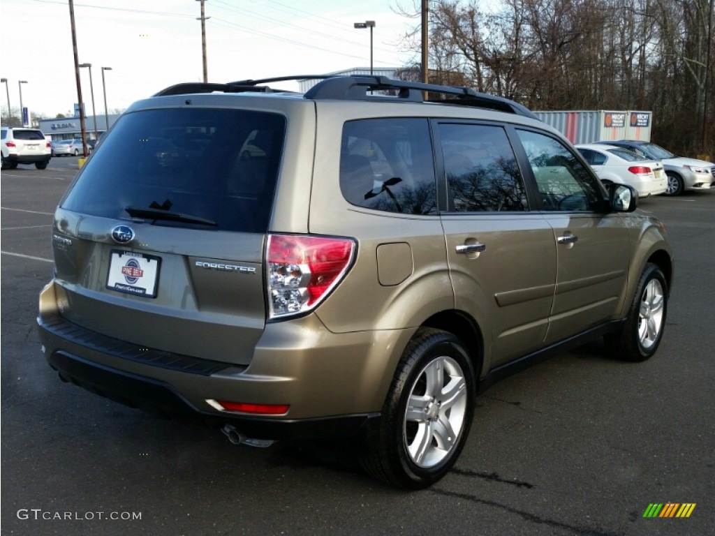 2009 Forester 2.5 X Premium - Topaz Gold Metallic / Platinum photo #7