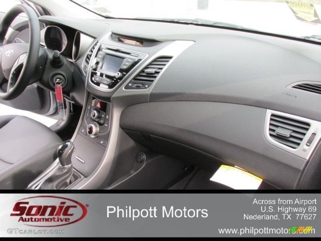 2015 Elantra Limited Sedan - Titanium Gray Metallic / Black photo #18