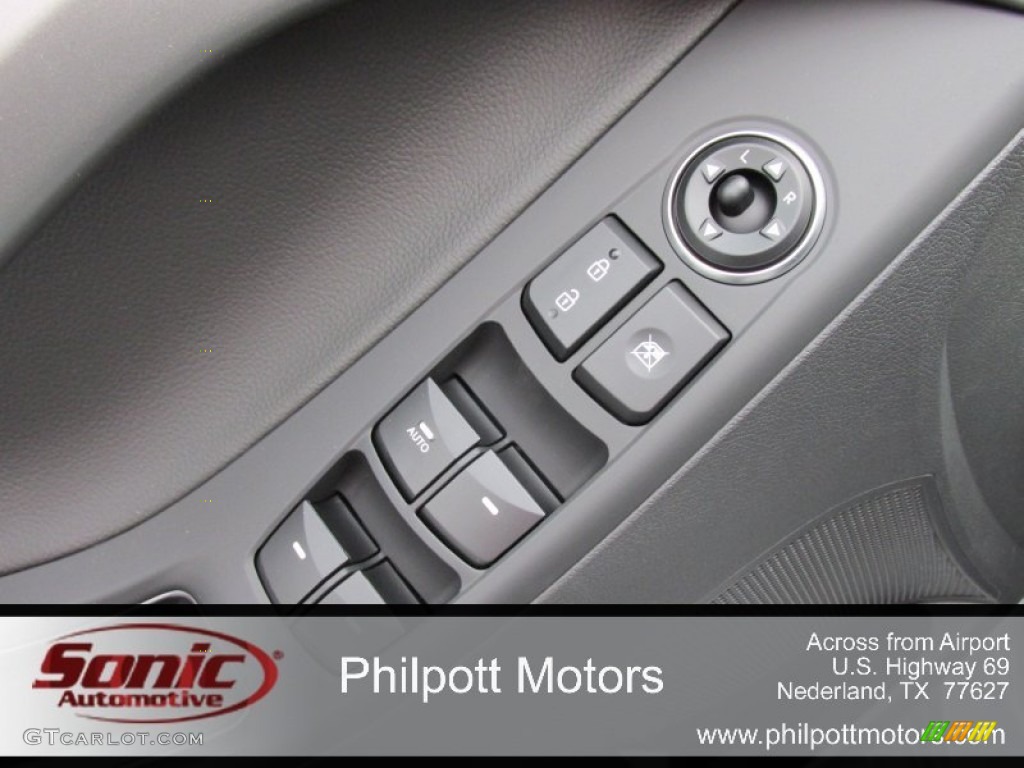 2015 Elantra Limited Sedan - Titanium Gray Metallic / Black photo #23