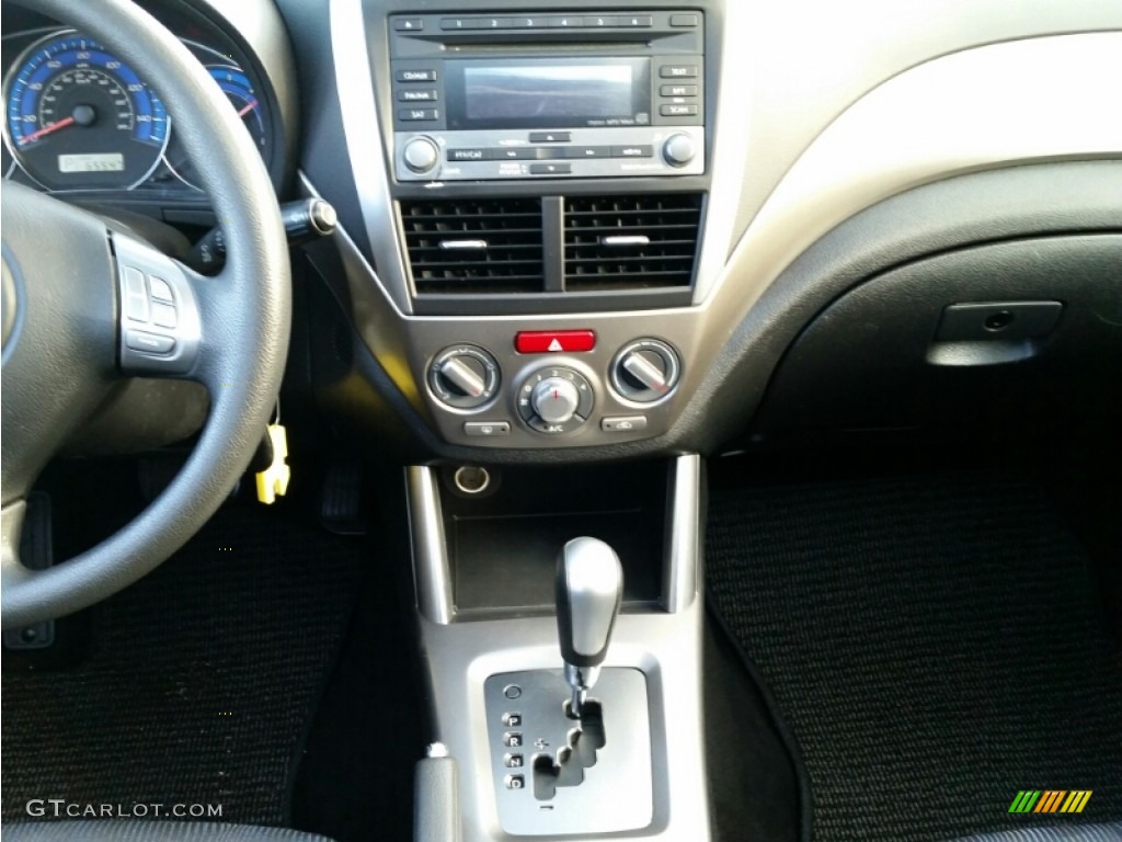 2009 Forester 2.5 X Premium - Topaz Gold Metallic / Platinum photo #17