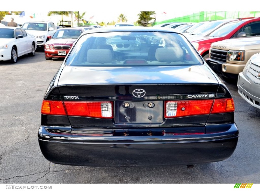2000 Camry LE - Black / Oak photo #11