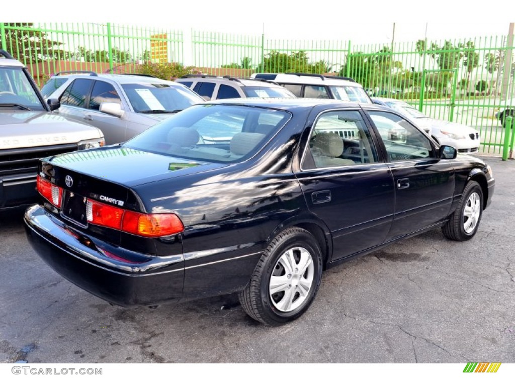 2000 Camry LE - Black / Oak photo #17