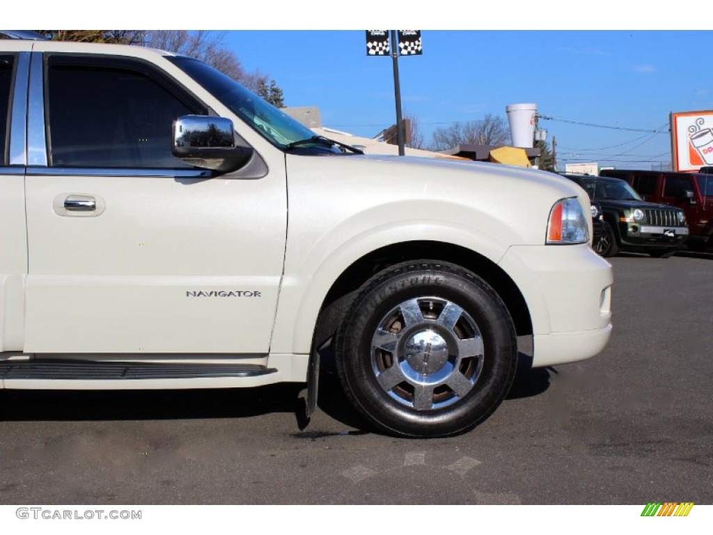 2006 Navigator Luxury 4x4 - Cashmere Tri-Coat / Camel photo #29