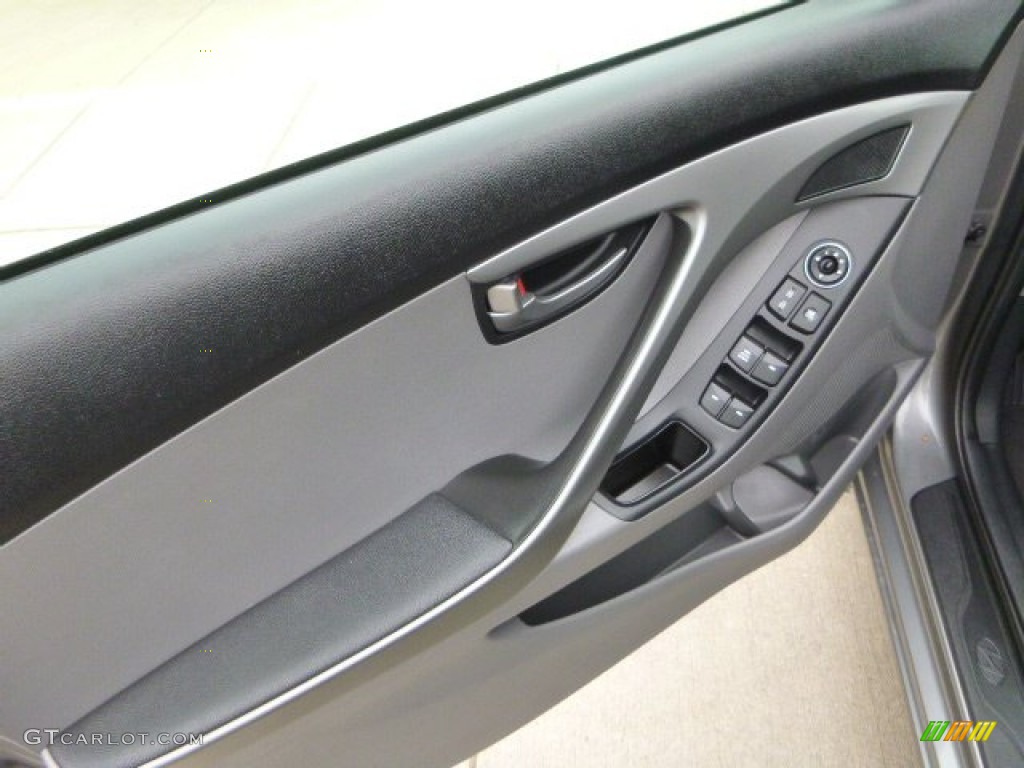 2014 Elantra SE Sedan - Titanium Gray Metallic / Gray photo #19
