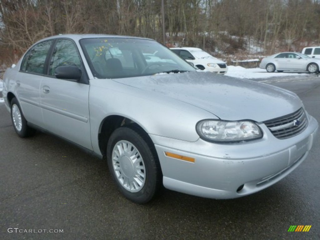 Galaxy Silver Metallic 2004 Chevrolet Classic Standard Classic Model Exterior Photo #100982881