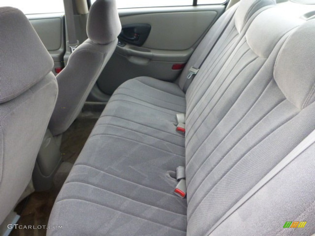 2004 Classic  - Galaxy Silver Metallic / Gray photo #9