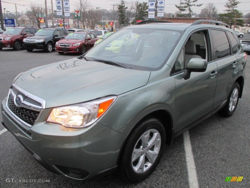 2015 Forester 2.5i Premium - Jasmine Green Metallic / Gray photo #2