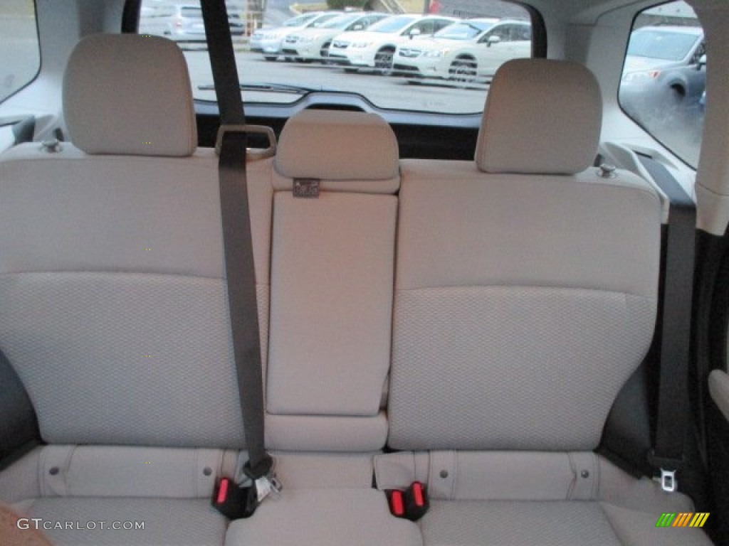 2015 Forester 2.5i Premium - Jasmine Green Metallic / Gray photo #20