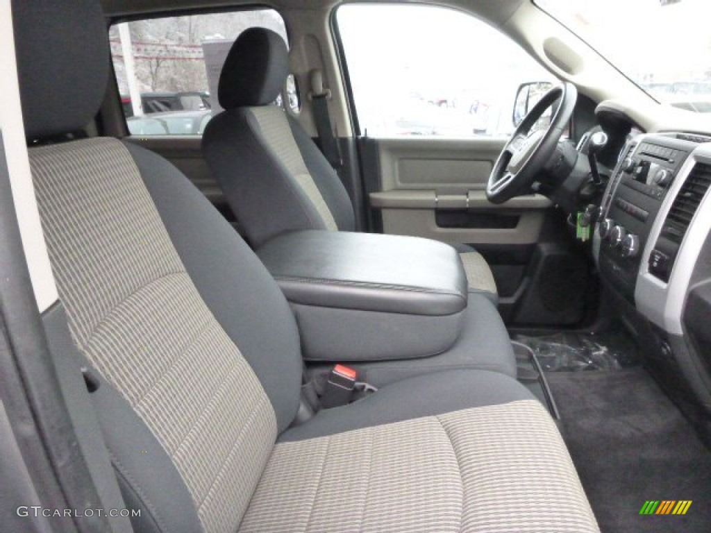 2010 Ram 1500 Big Horn Crew Cab 4x4 - Light Graystone Pearl / Dark Slate/Medium Graystone photo #10