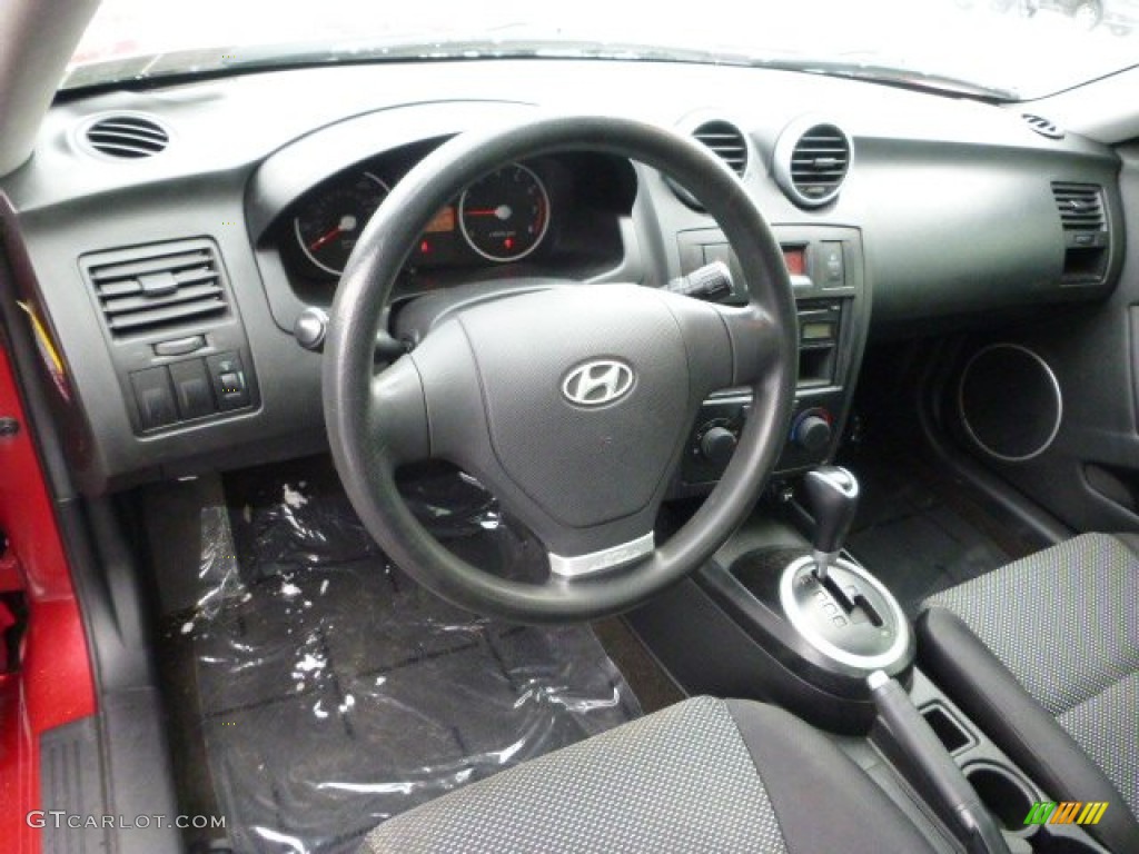 2006 Tiburon GS - Electric Red / Black photo #14