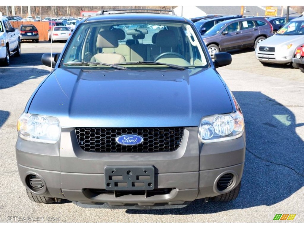 2005 Escape XLS 4WD - Norsea Blue Metallic / Medium/Dark Pebble Beige photo #2