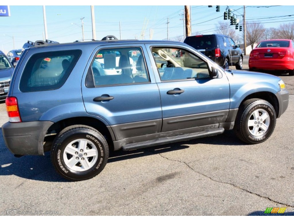 2005 Escape XLS 4WD - Norsea Blue Metallic / Medium/Dark Pebble Beige photo #4